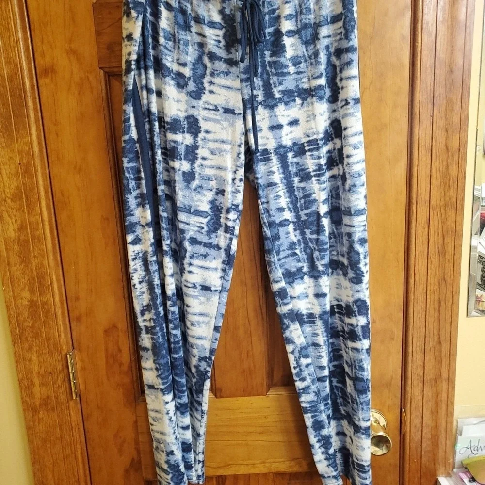 Lucky Brand Women's Lightweight Knit Pajama Set Tank &‎ Pants Size L